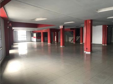 Venta y alquiler de edificio CASA GALA | CALIDONIA