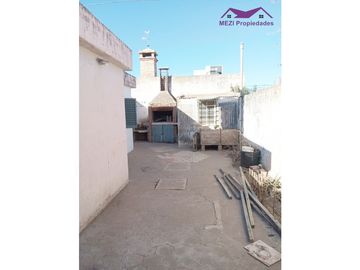 INVERSIÓN - 3 PROPIEDADES EN 1 - BARRIO JARDN