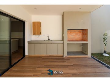 VENTA CASA TRES CERRITOS CALLE PETIRIBIES