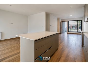 VENTA CASA TRES CERRITOS CALLE PETIRIBIES