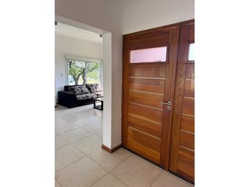 CAUSANA CASA EN UNA PLANTA C/3 DORMITORIOS EN ALQUILER PERMANENTE