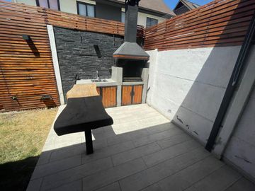 VENTA CASA EN CONDOMINIO MAIPÚ SEGURIDAD 24/7 4D-3B-2E