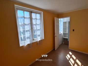 ENORME CASA VALPARAISO 2 PISOS SOLEADA