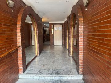 Venta departamento 3 ambientes flores