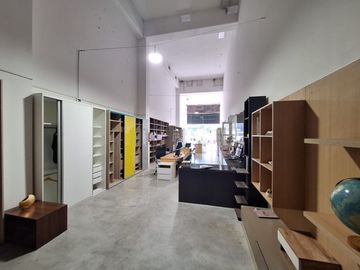 LOCAL EN VENTA NUÑEZ DOBLE ALTURA