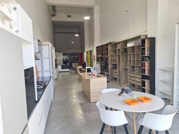 LOCAL EN VENTA NUÑEZ DOBLE ALTURA