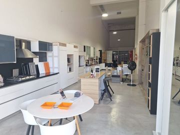 LOCAL EN VENTA NUÑEZ DOBLE ALTURA