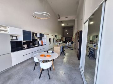 LOCAL EN VENTA NUÑEZ DOBLE ALTURA
