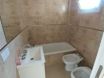 Departamento en alquiler en Lanus Este