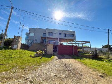 VENTA CASA EN BARRIO GOLF – TANDIL