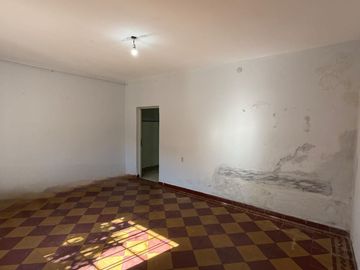 VENTA CASA 4 DORM. - 229 m2 - BARRIO SAN PEDRITO