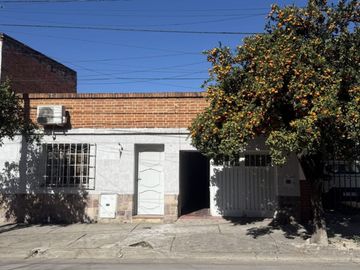 VENTA CASA 4 DORM. - 229 m2 - BARRIO SAN PEDRITO