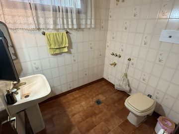 VENTA CASA 4 DORM B° CHIJRA