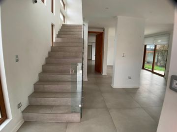 VENTA CASA 5HAB 5BA CONCON