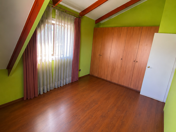 VENTA DE CASA EN VILLA VALLE DORADO