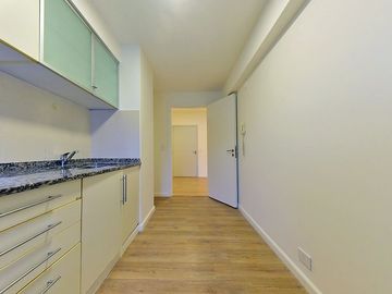 VENTA DEPTO 2 AMB COCHERA GYM SAUNA EN COLEGIALES