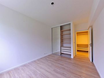 VENTA DEPTO 2 AMB COCHERA GYM SAUNA EN COLEGIALES
