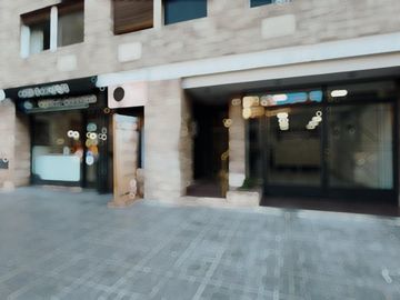 VENTA DEPTO 3 AMB CON PATIO EN LOMITAS APTO CRED