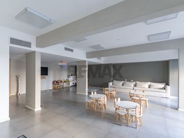 ALQUILER DEPTO. 2 AMB. C/COCHERA - AMENITIES