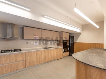 ALQUILER DEPTO. 2 AMB. C/COCHERA - AMENITIES