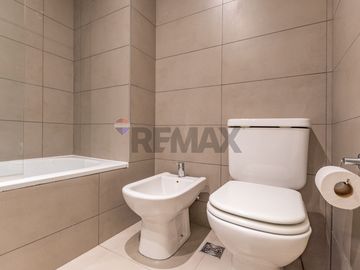 ALQUILER DEPTO. 2 AMB. C/COCHERA - AMENITIES