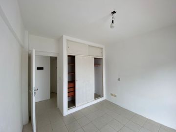 ALQUILER DEPTO DOS AMBIENTES SIN EXPENSAS- FLORES