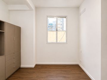 VENTA 3 DORMITORIOS RECICLADO BALCON