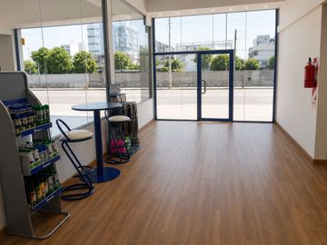 EN ALQUILER GALPÓN COMERCIAL 640 MT2 - CIUDADELA