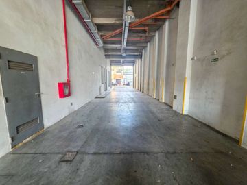 ALQUILER OFICINAS  - Edificio Corporativo 276 m²