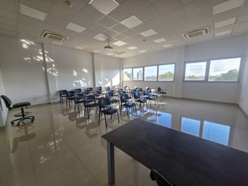 ALQUILER OFICINAS  - Edificio Corporativo 276 m²