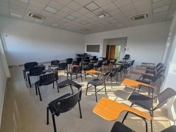 ALQUILER OFICINAS  - Edificio Corporativo 276 m²