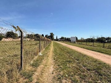 LOTE EN VENTA DE 382M2 EN BURZACO
