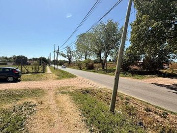LOTE EN VENTA DE 382M2 EN BURZACO
