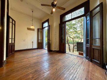 Venta ph 3 ambientes con balcon a refaccionar caba