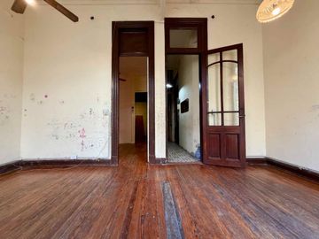 Venta ph 3 ambientes con balcon a refaccionar caba