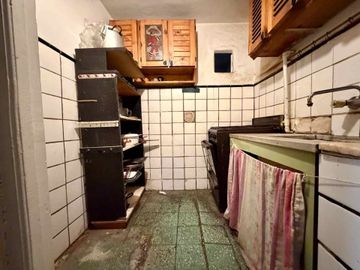 Venta ph 3 ambientes con balcon a refaccionar caba