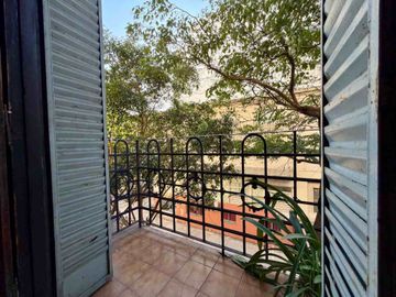 Venta ph 3 ambientes con balcon a refaccionar caba