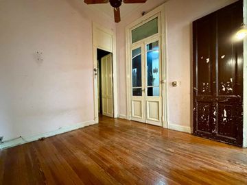 Venta ph 3 ambientes con balcon a refaccionar caba