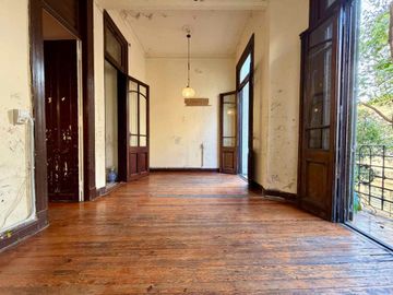 Venta ph 3 ambientes con balcon a refaccionar caba