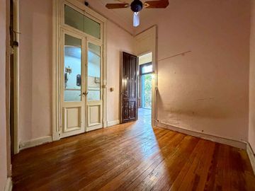 Venta ph 3 ambientes con balcon a refaccionar caba
