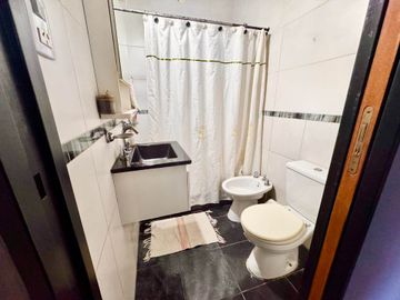 VENTA CASA PH 4 AMB CON PATIO Y TERRAZA ITUZAINGO