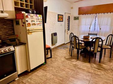 VENTA CASA PH 4 AMB CON PATIO Y TERRAZA ITUZAINGO