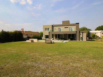 ALQUILER CASA 6 AMB HARAS SAN PABLO G.RODRIGUEZ