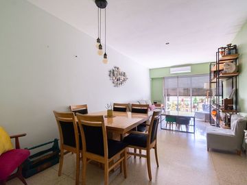 4 ambientes con dependencia balcón al frente