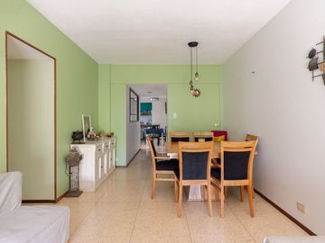 4 ambientes con dependencia balcón al frente