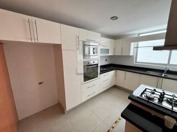 CASA $6.3M LOMAS CLÚSTER 10-10-10 | 430m² | 4 Autos | Doble Altura | Jacuzzi