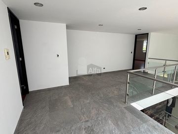 CASA $6.3M LOMAS CLÚSTER 10-10-10 | 430m² | 4 Autos | Doble Altura | Jacuzzi