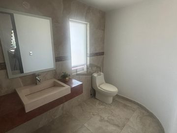 CASA $6.3M LOMAS CLÚSTER 10-10-10 | 430m² | 4 Autos | Doble Altura | Jacuzzi
