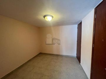 Casa en condominio en renta en San Carlos, Metepec, México