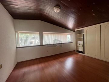 Casa en condominio en renta en San Carlos, Metepec, México